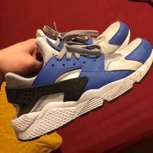 Men’s Nike Huarache Size 12 Shoes